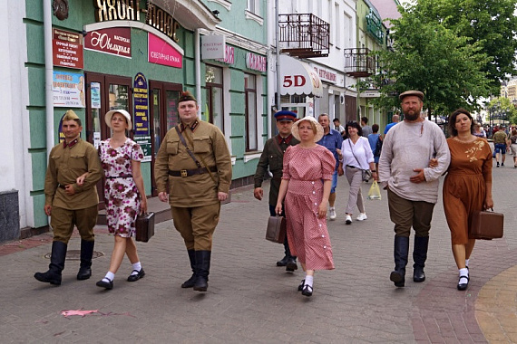 "Мирный вечер на Советской. А завтра была война..."
